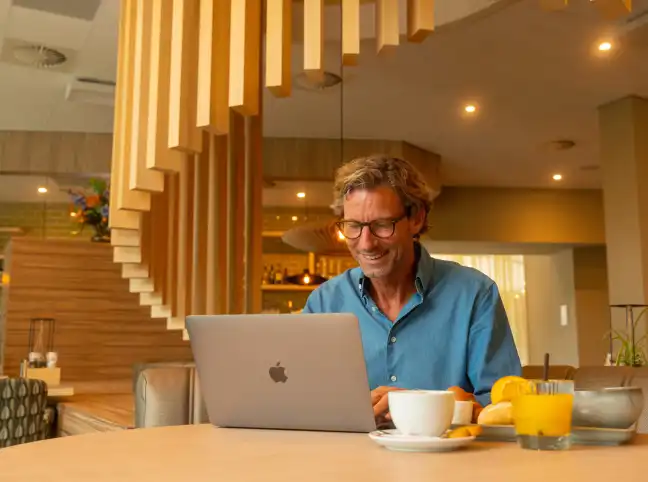 8-hour meeting package